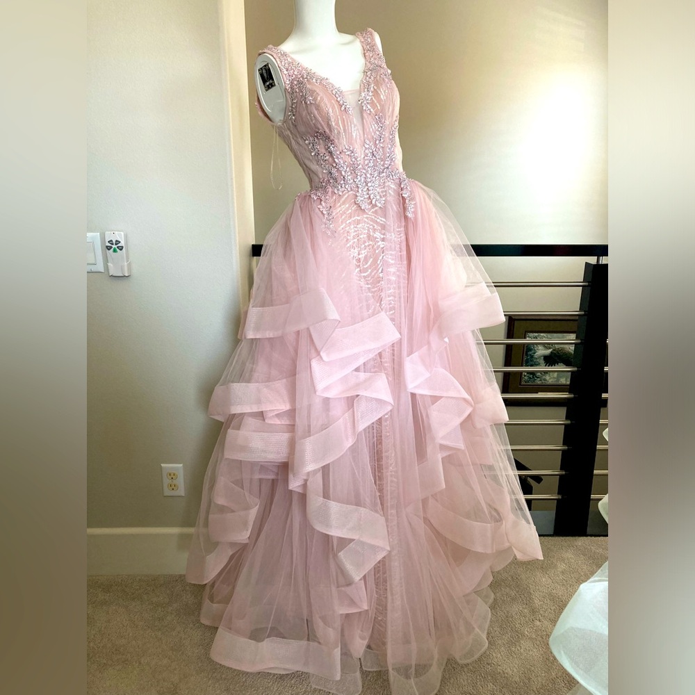 New tiered Princess gown/dress